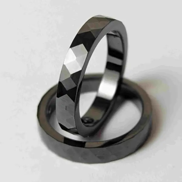 Sleek Black Ceramic Ring – Faceted Mirror Finish Band